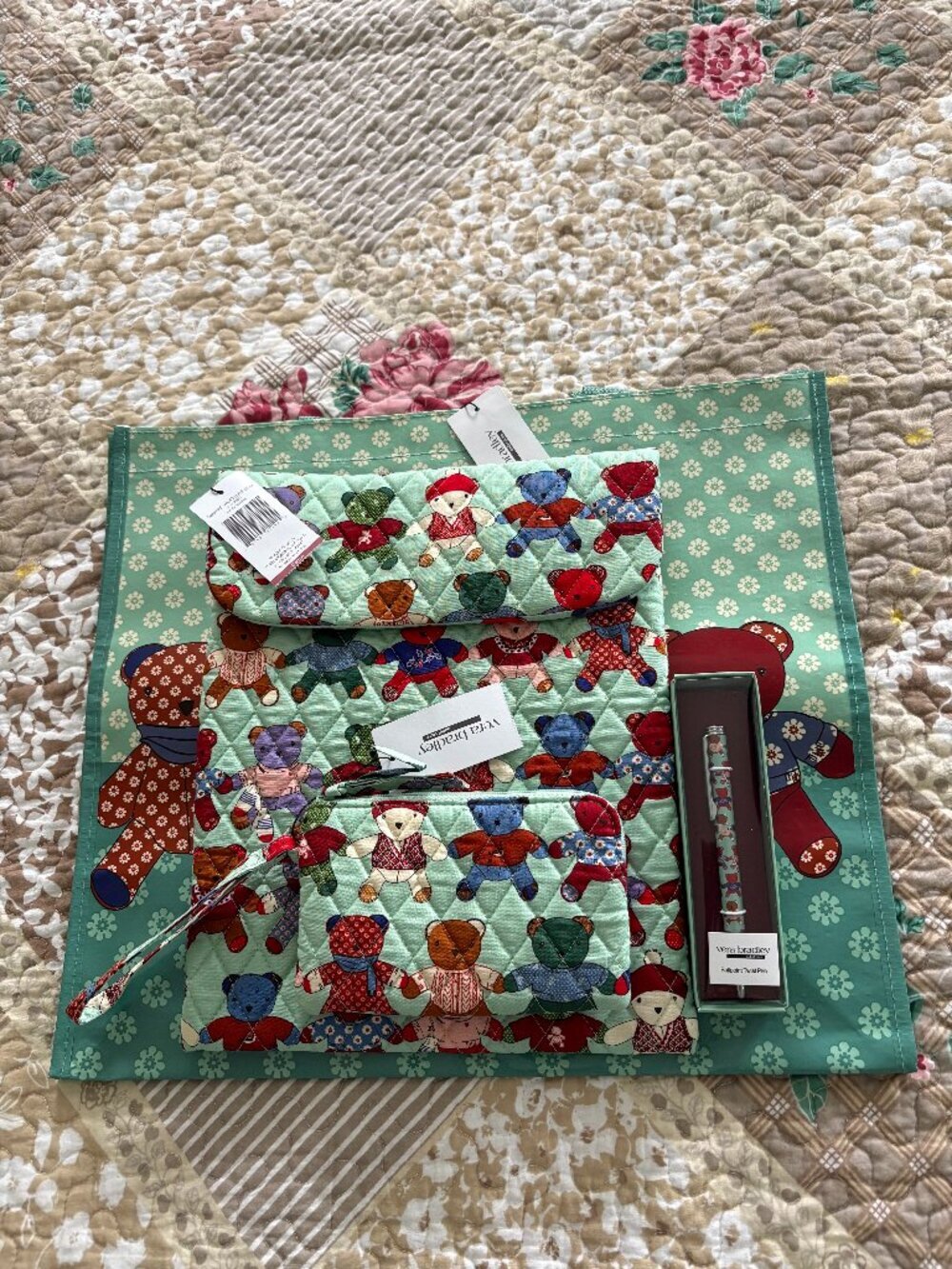 Vera Bradley Toasty Teddies 4pc Set! Matching Tote, iPad Sleeve, Wristlet & Pen